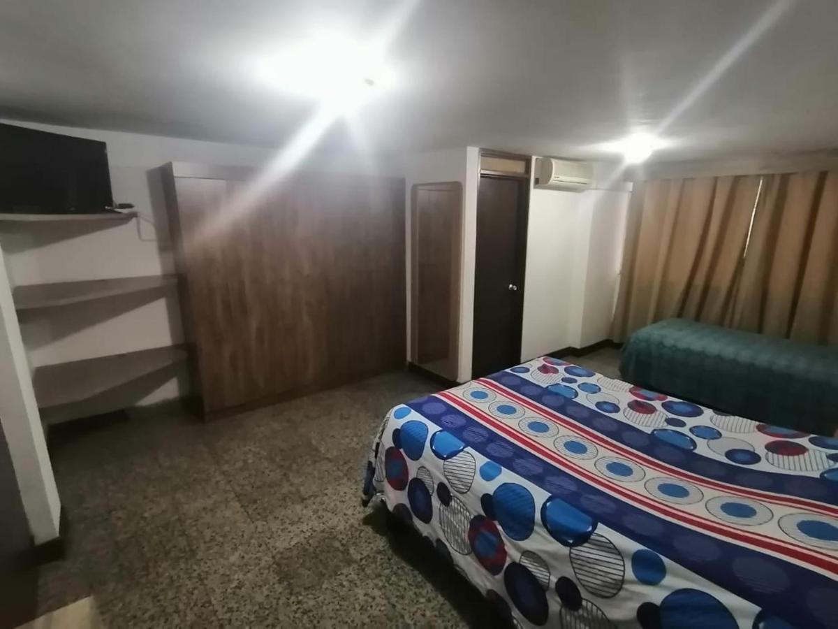 Hotel Del Oeste Кали Экстерьер фото
